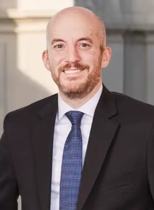 Brandon Carr, Esq.